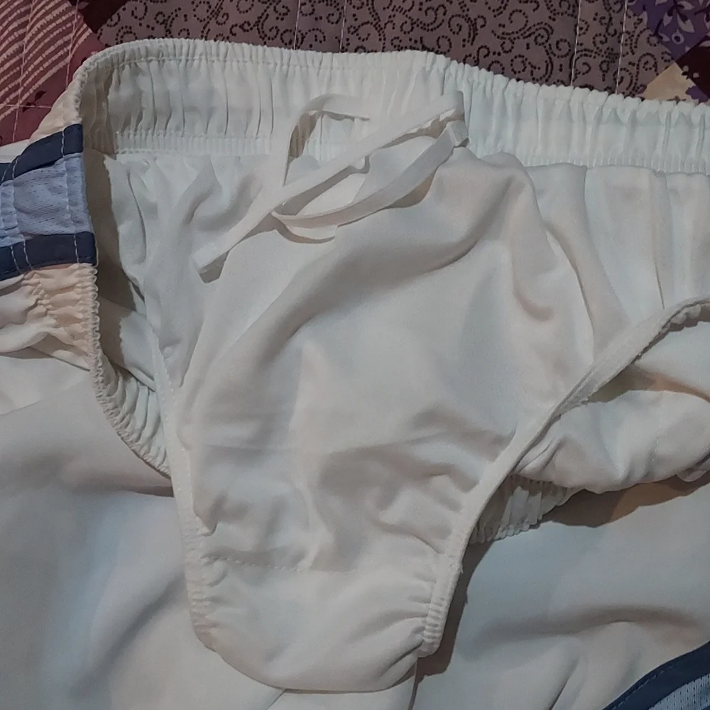 Nike sports shorts - Picture 4 of 5